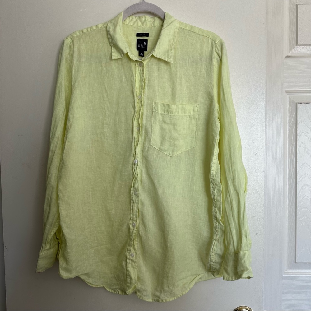 GAP Light Yellow Button-Up Shirt